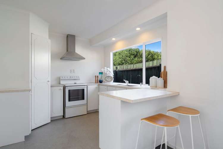 2/8 Kaipatiki Road Glenfield_16