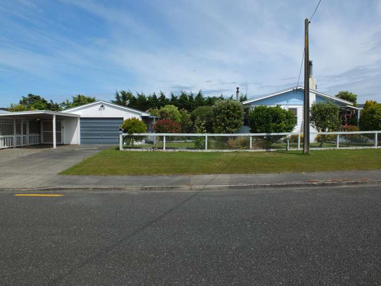 4 Queen Street Foxton Beach_15