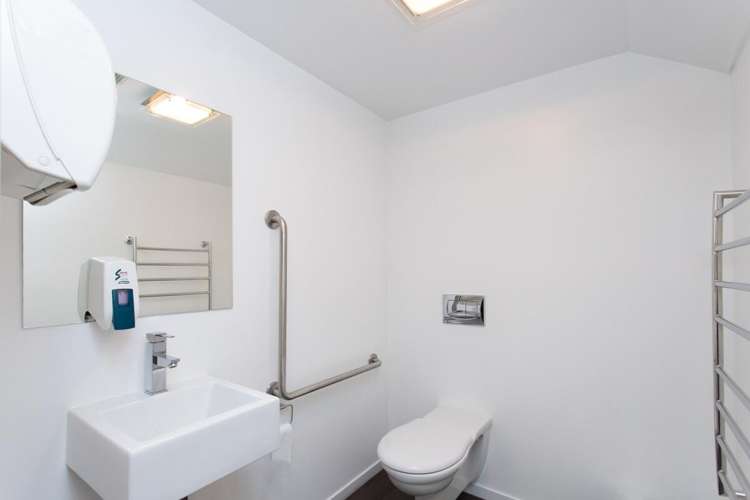 Unit 7, 211 Ferry Road Waltham_7