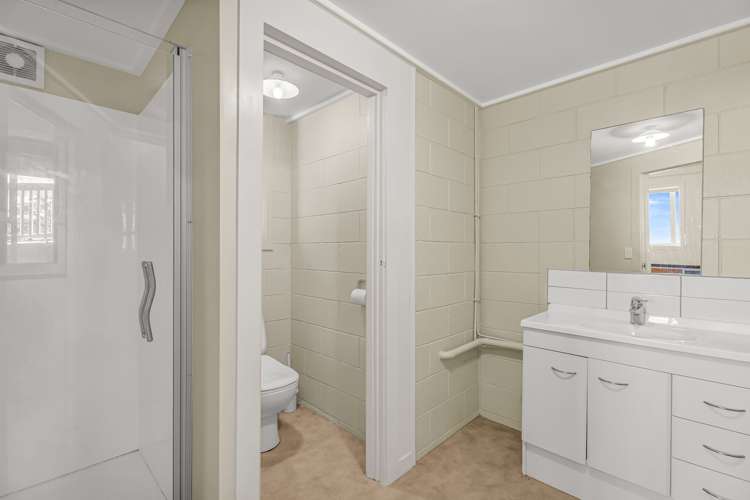 5 Pine Grove Tairua_31