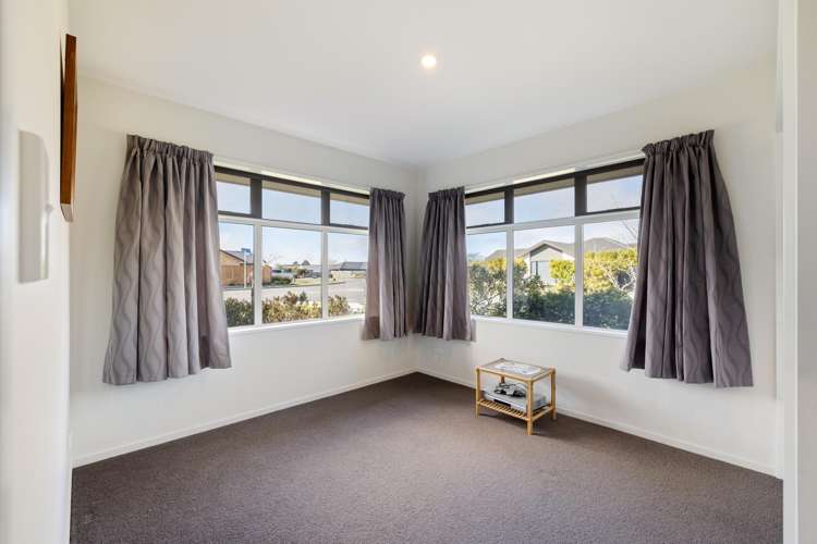 13 Pemberton Drive Amberley_10