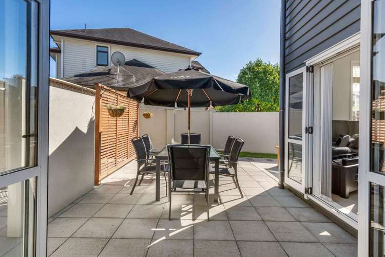 1 Thornton Green Karaka_7