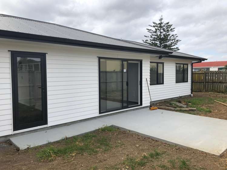  A/10 Cornwall Road Papatoetoe_11