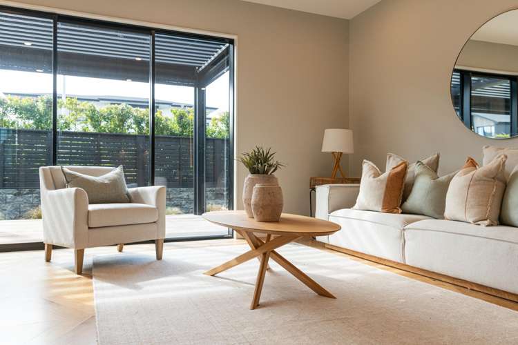 2 Hanikura Street Long Bay_4