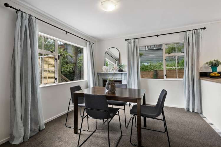 43 Dalton Grove Stokes Valley_5