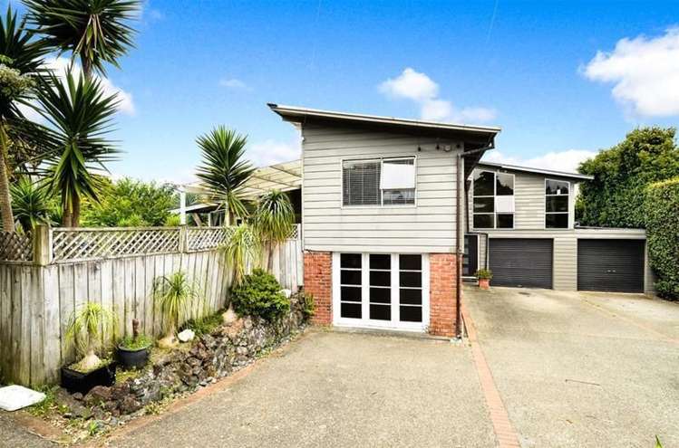 69 Tiroroa Avenue Te Atatu South_16