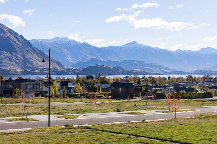 17 Whio Crescent Wanaka_1