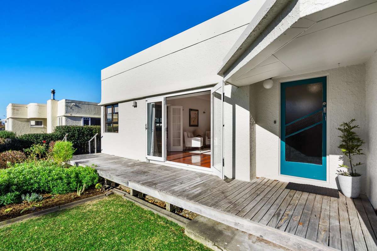 16 Douglas Mclean Avenue_1