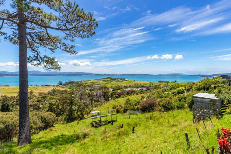 135 Martins Bay Road Mahurangi East_32