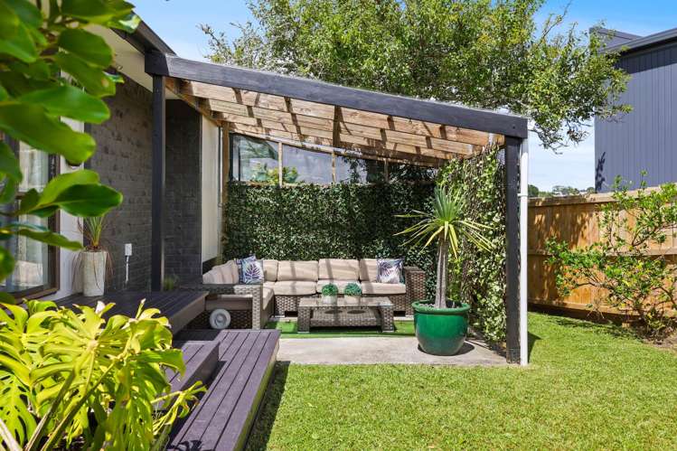 2/34 Tupaki Place Pakuranga Heights_11