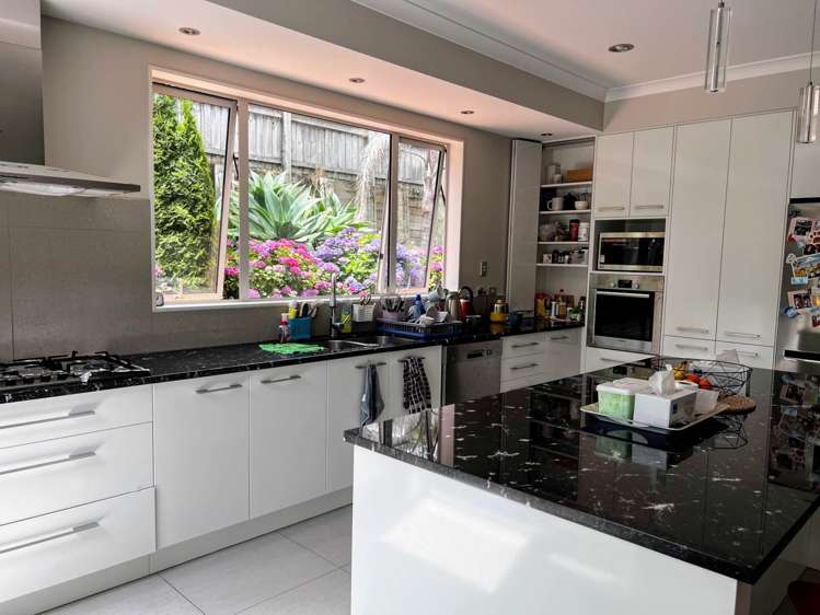 15 Fairhill Place Flat Bush_7