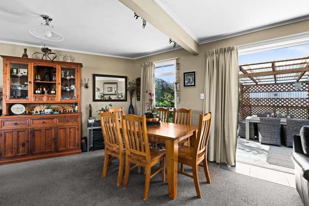 16 Clarence Cox Crescent Pirimai_2