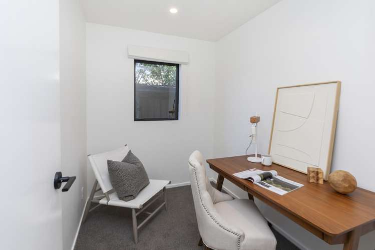 54 Regency Crescent Redwood_23