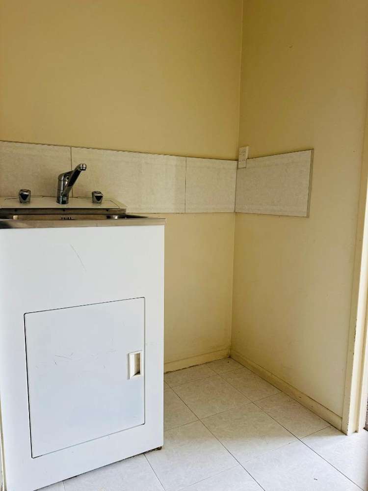 68A Bradbury Road Botany Downs_8