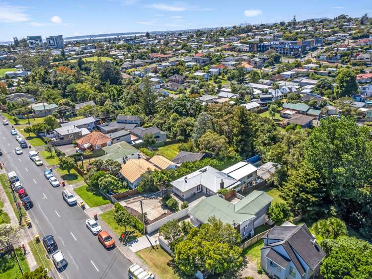 90 Glendale Road Glen Eden_31