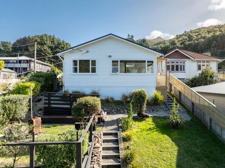 63 Happy Valley Road Owhiro Bay_16