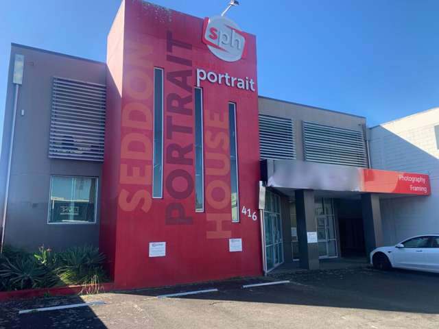 Standalone Stylish Office with Parking