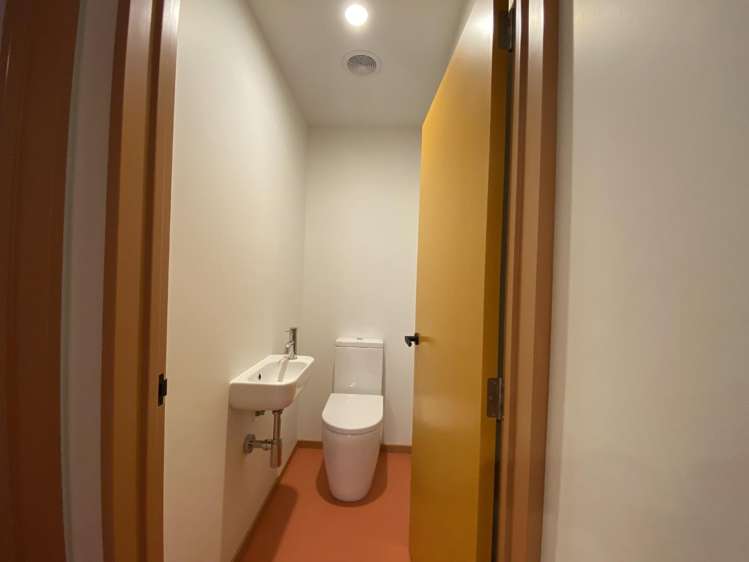 18 Whittington Drive 11103_9