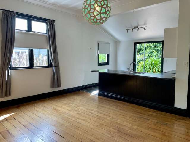 131 Shakespeare Road 10780_3