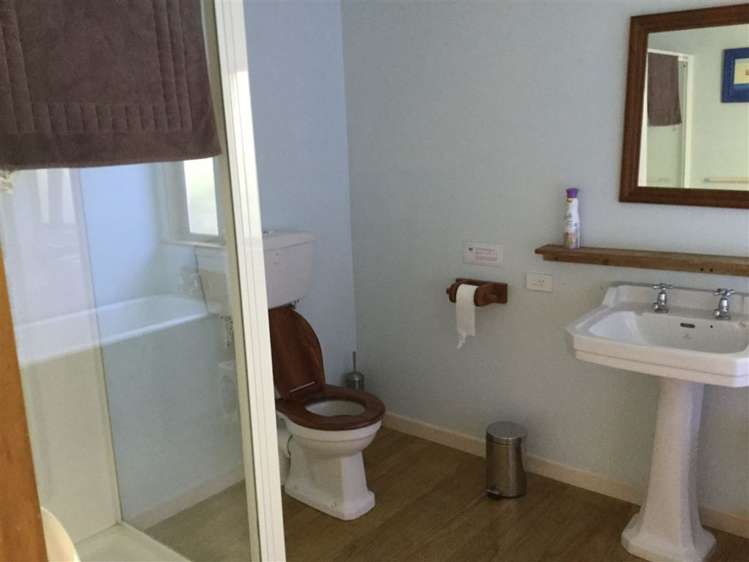 1703 Queen Charlotte Drive Anakiwa and Surrounds_15