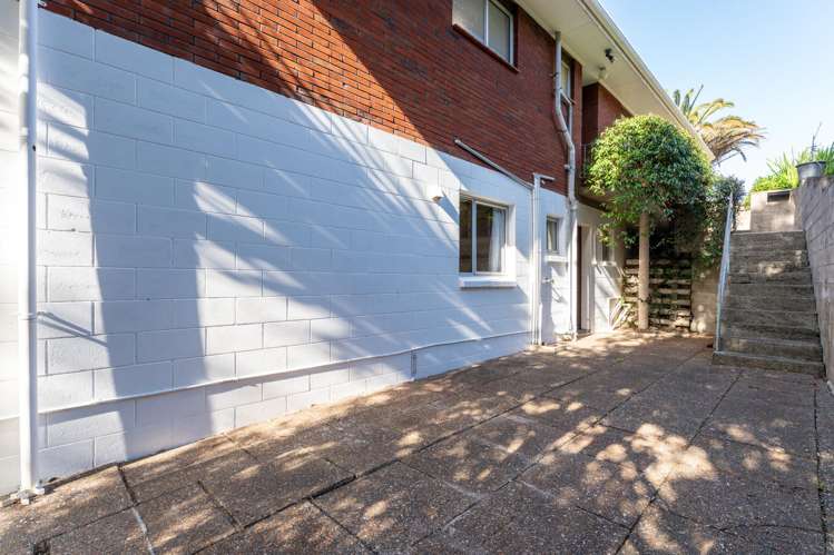 8 McDowell Crescent Hillcrest_25