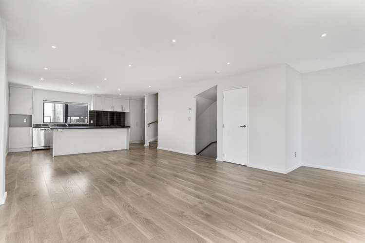 25 Meritage Lane Te Atatu South_8