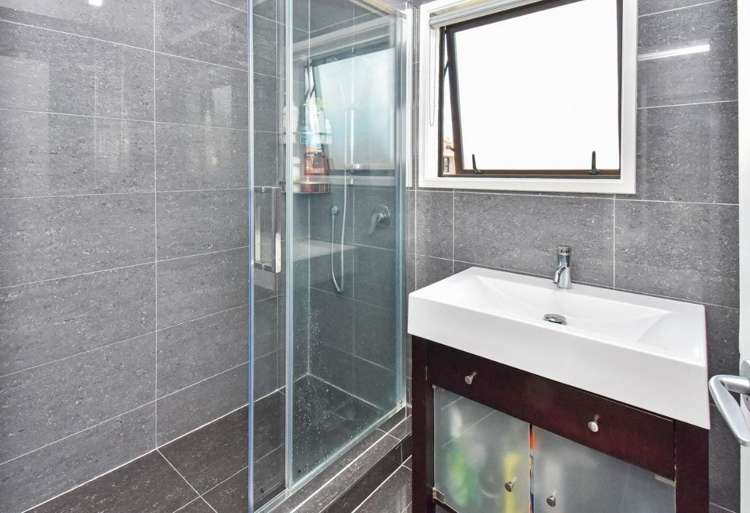 2/104 Tui Road Papatoetoe_8