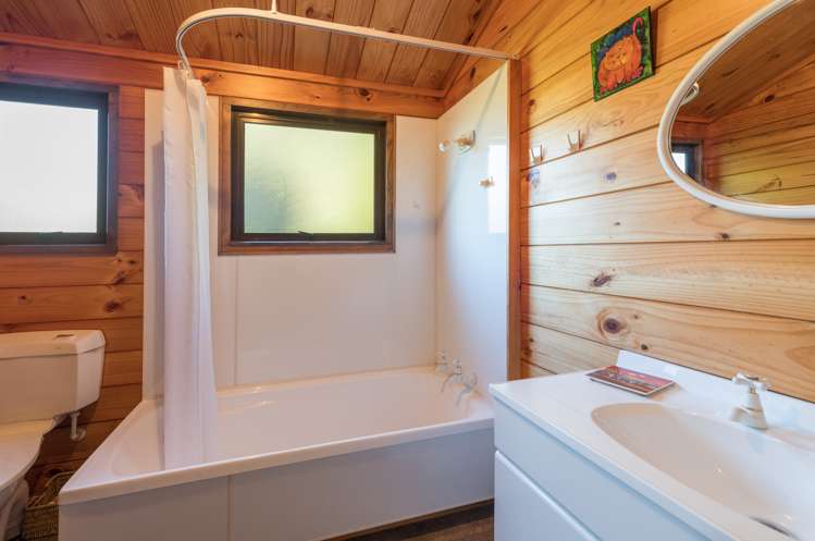 141 Teapot Valley Road Brightwater_14