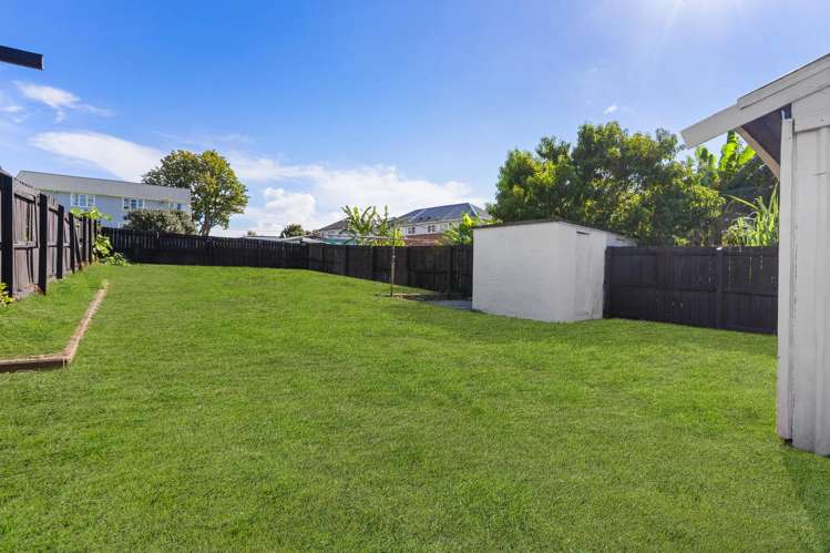 79 Court Crescent Panmure_13