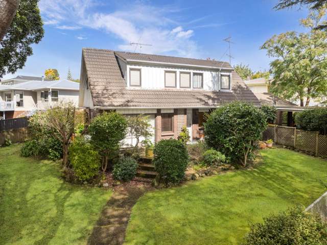 2 Yarra Place Botany Downs_2