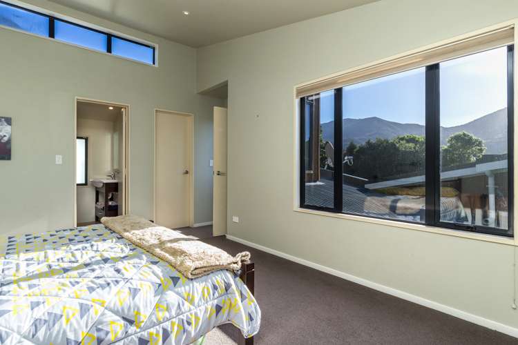 2 The Parade Okiwi Bay_8