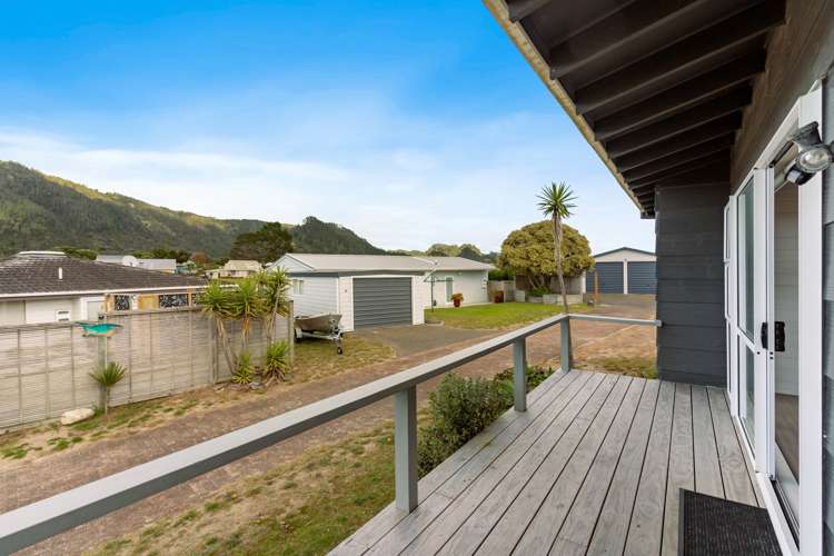 12a Braddock Grove Pauanui_18