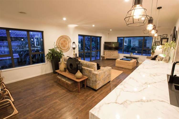 8 Tararua Close Aotea_6