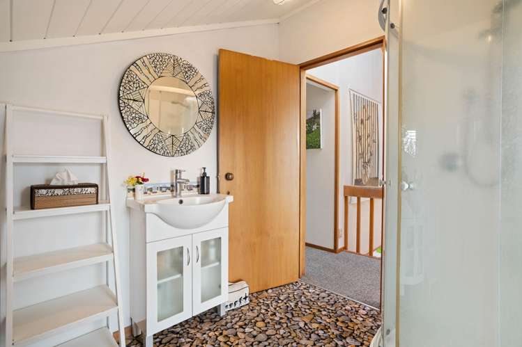116 Saint Patricks Row Whangamata_24