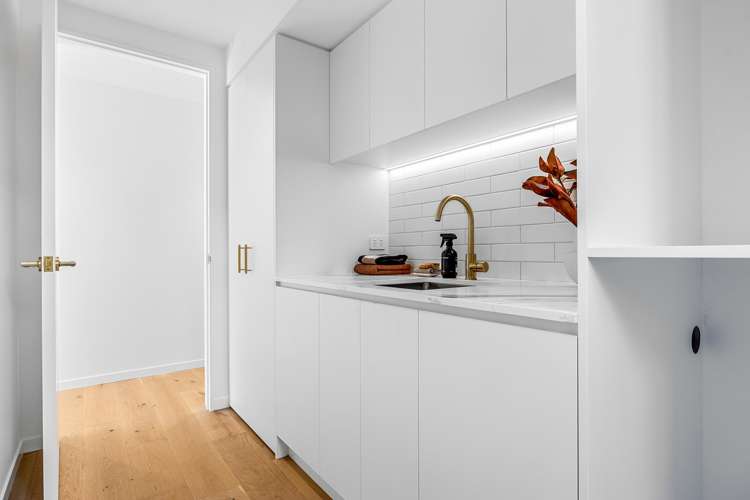 2/17 Hewitts Road Merivale_13