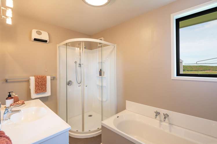 239 Pomona Road East Makarewa_15