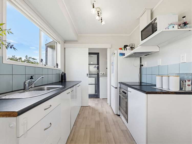 2/15A McIntyre Road_3
