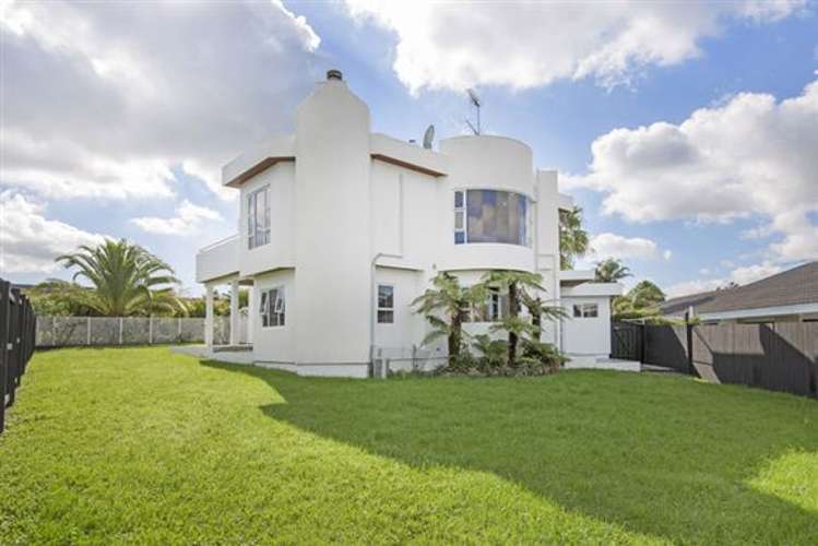 8 Woodview Rise Botany Downs_27