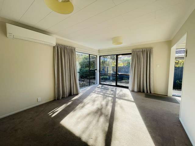 10a Wadeley Road 1464_1