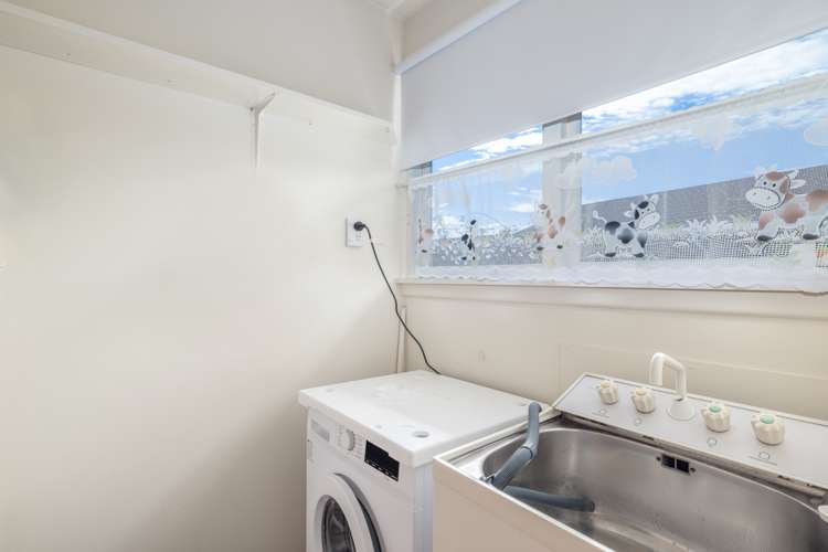 33 Compton Street Woolston_13