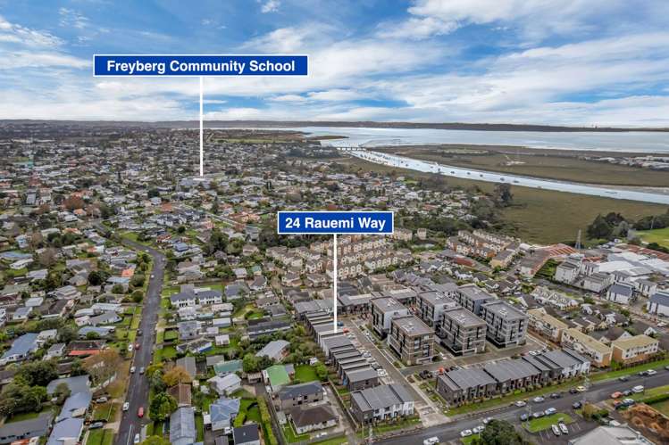 24 Rauemi Way Te Atatu South_18