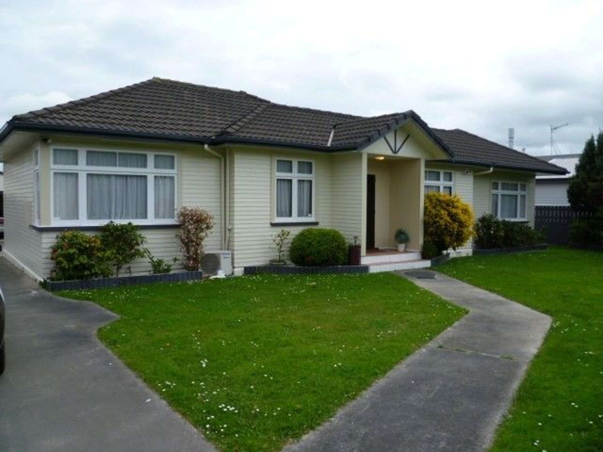 8 Roy Street Palmerston North Central_0