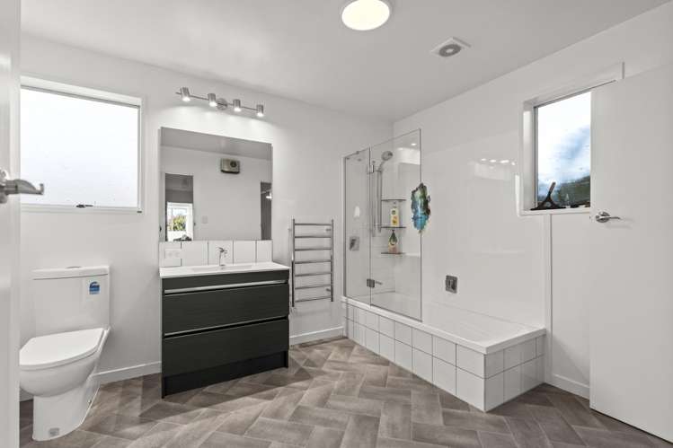 1/20A McBratneys Road Dallington_11