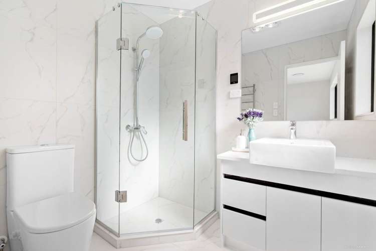 4 Lisnoble Road Flat Bush_15