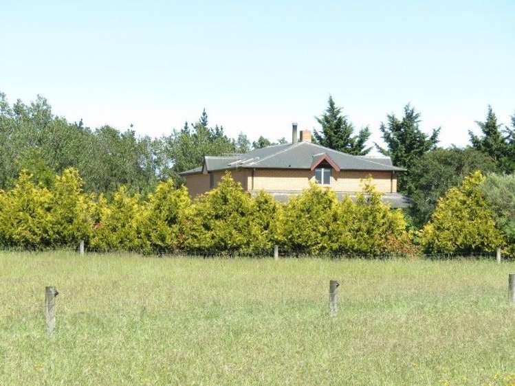 2730 South Eyre Road West Eyreton_19