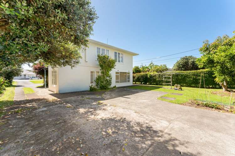 586 Te Atatu Road Te Atatu Peninsula_6