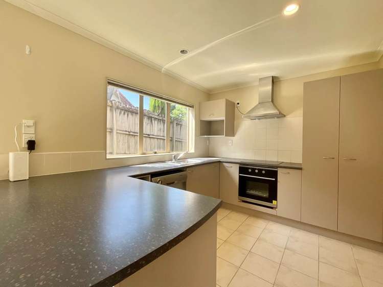 27 Cyclamen Road Mangere Bridge_3