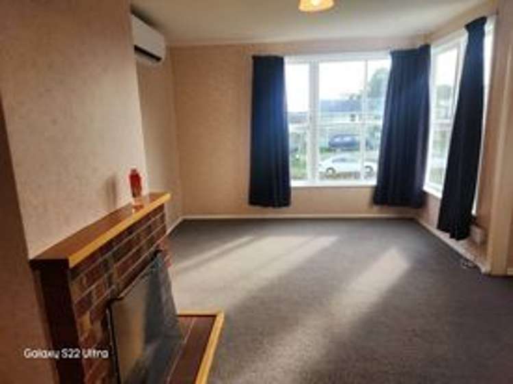 30 Corinna Street Waitangirua_5