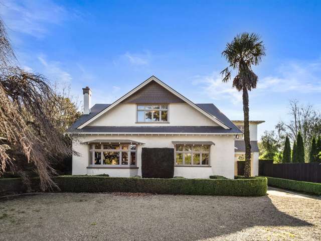 Executive Character Residence