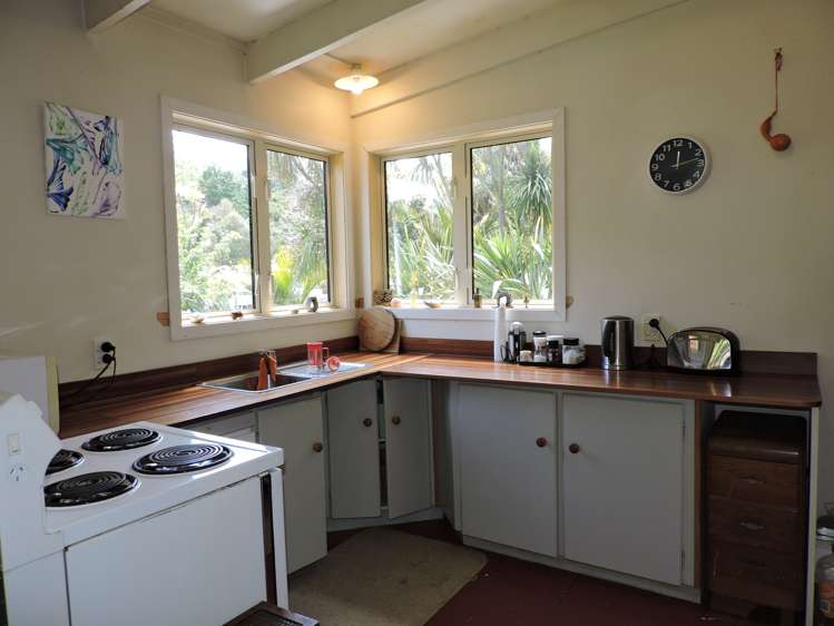 12 Pohue Creek Road Waiomu_6